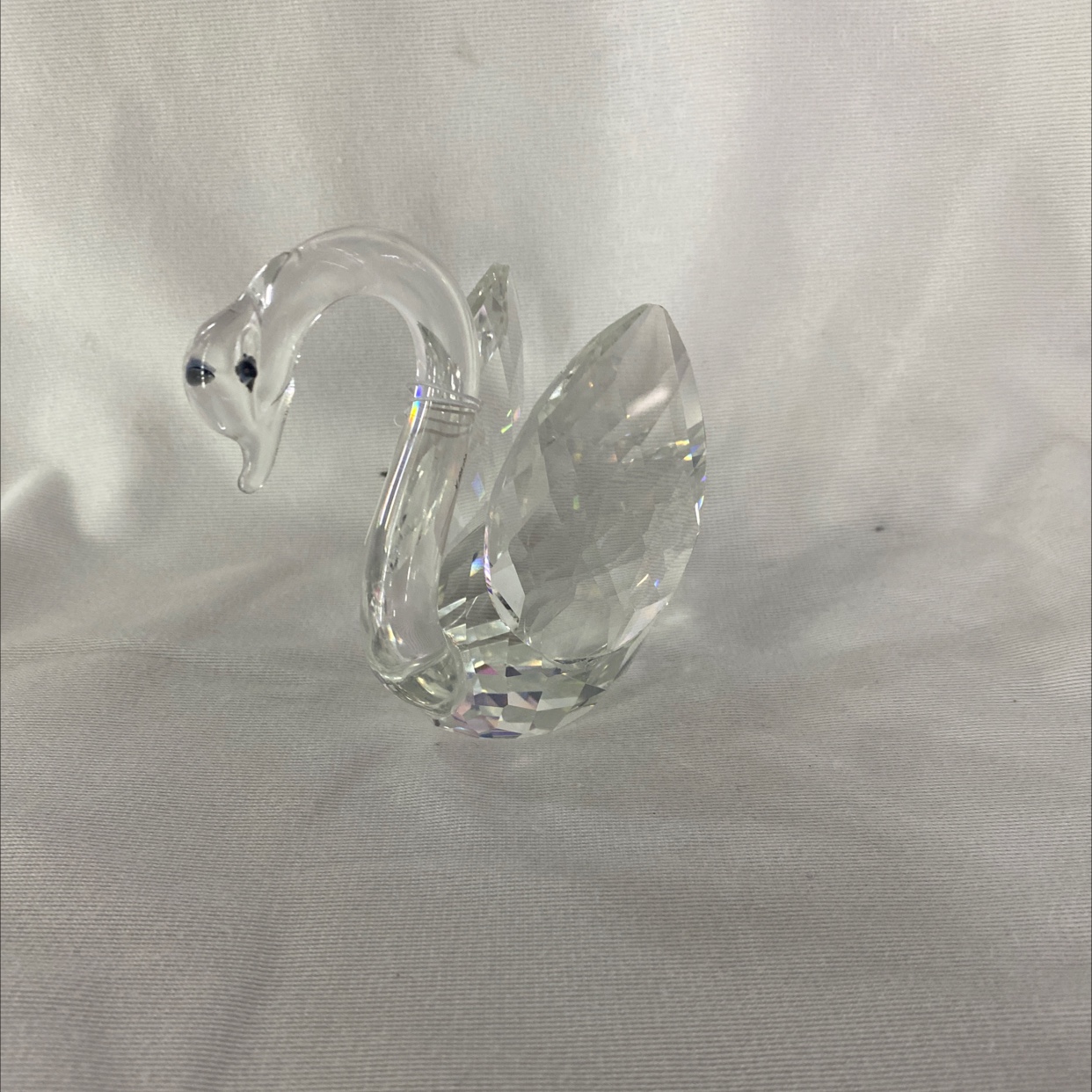 بذلة بلورية واحدة من البجعة البلورية AA320541 details Picture