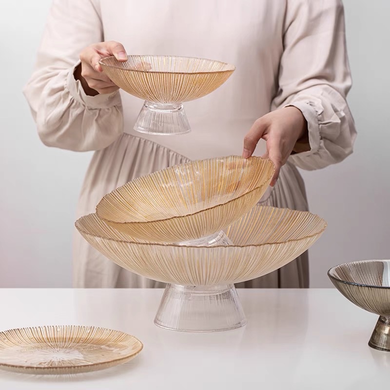 Glass bowls, fruit bowls with bases, light luxury high-end daily necessities, home gifts and decorative items