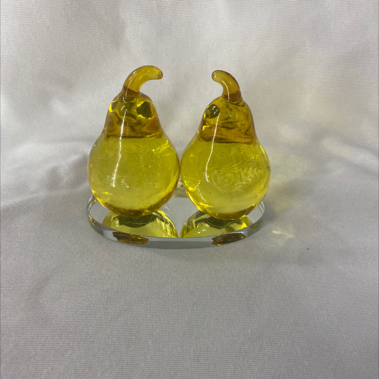 Crystal ornament, Bixing Crystal, crystal fruit Double Pear HZ26403, single package
