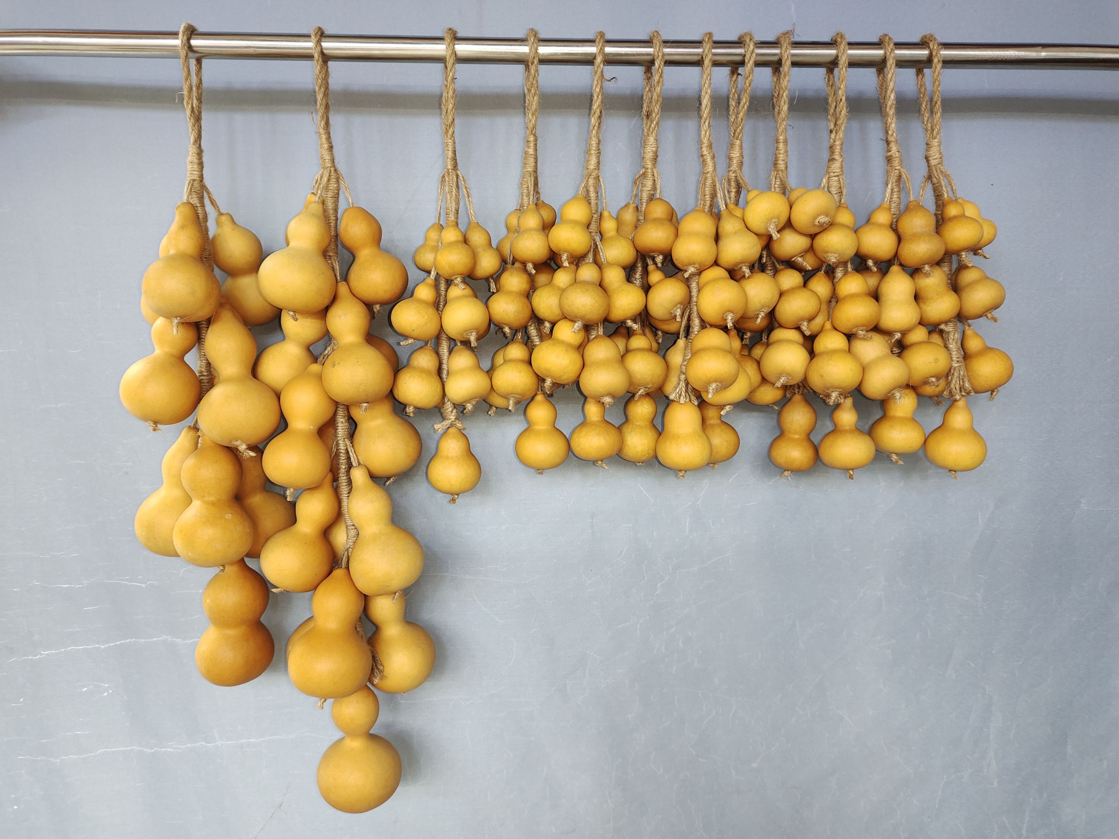 Natural gourd skewers are smooth and auspicious detail image 3