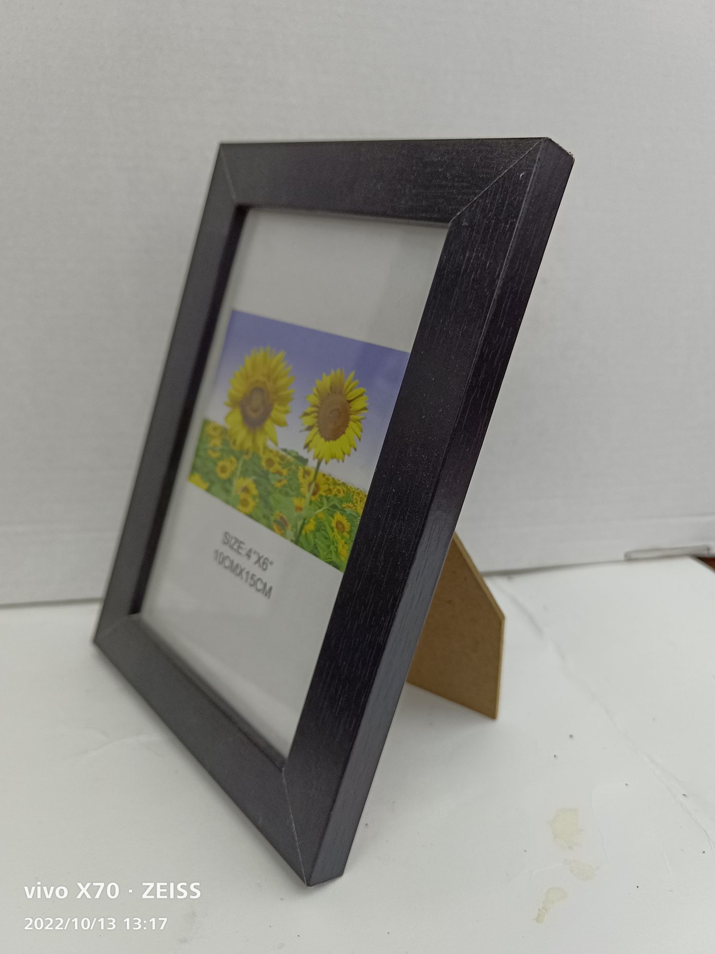 Jinpeng Photo Frame produces plastic PSPVC and MDF decorative table photo frames 42 Application Scenario