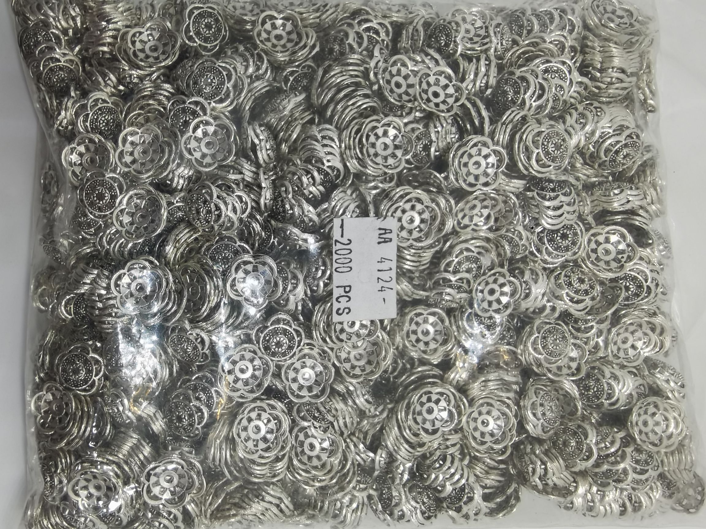 2000个一包   包12-14m 古银花托