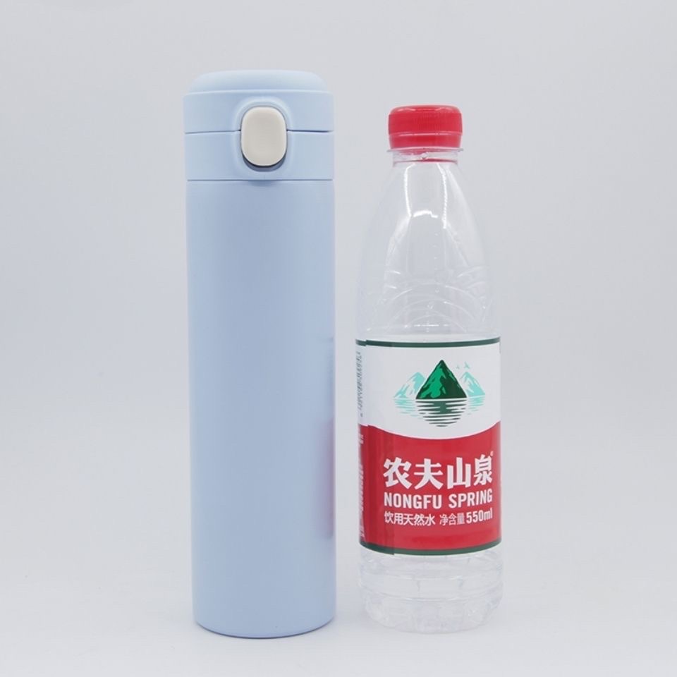 保温杯实物图