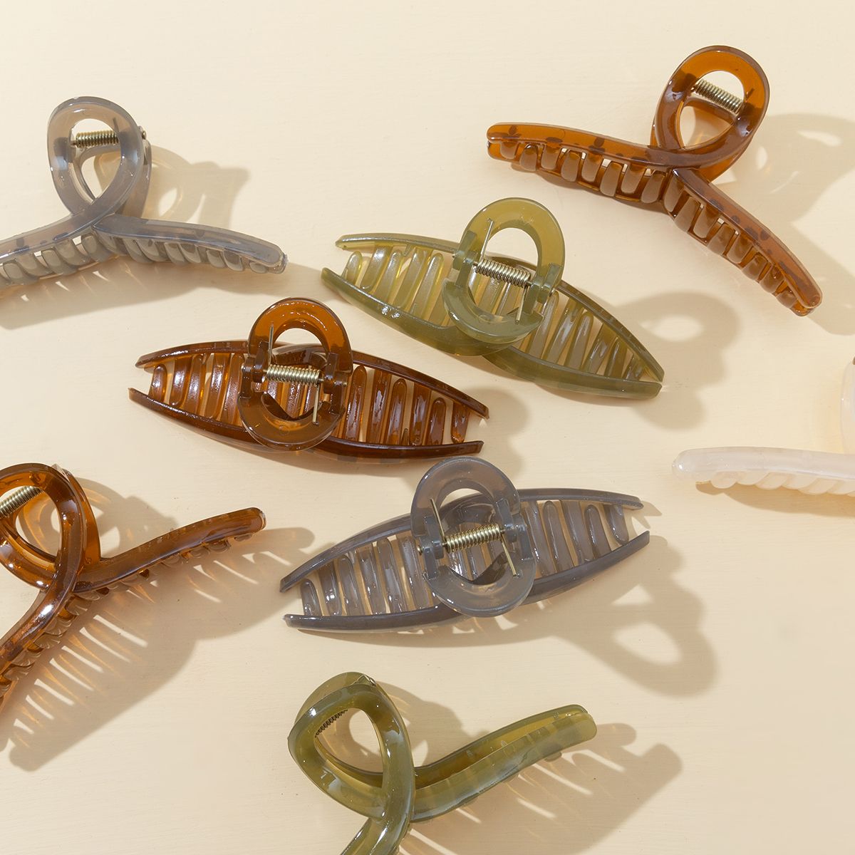 Haishen Accessories, a popular and trendy Korean-style fashion classic hair clip, ladies' candy 4-color hair clip, crystal bath clip, shark clip Specification image