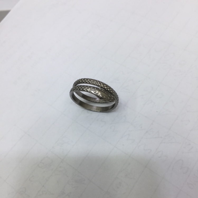 The manufacturing process of stainless steel die-casting molds is relatively complex. Chengjie Jewelry 3