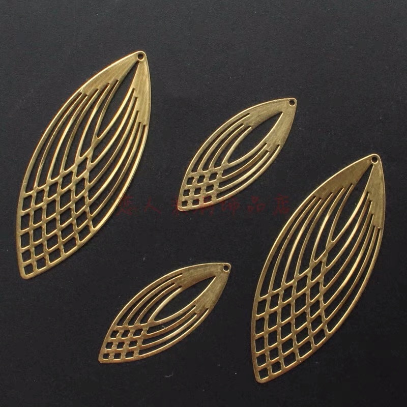 黄铜毛坯 雕刻镂空鱼形片 diy手工耳饰发簪材料 金属饰品配饰配件1