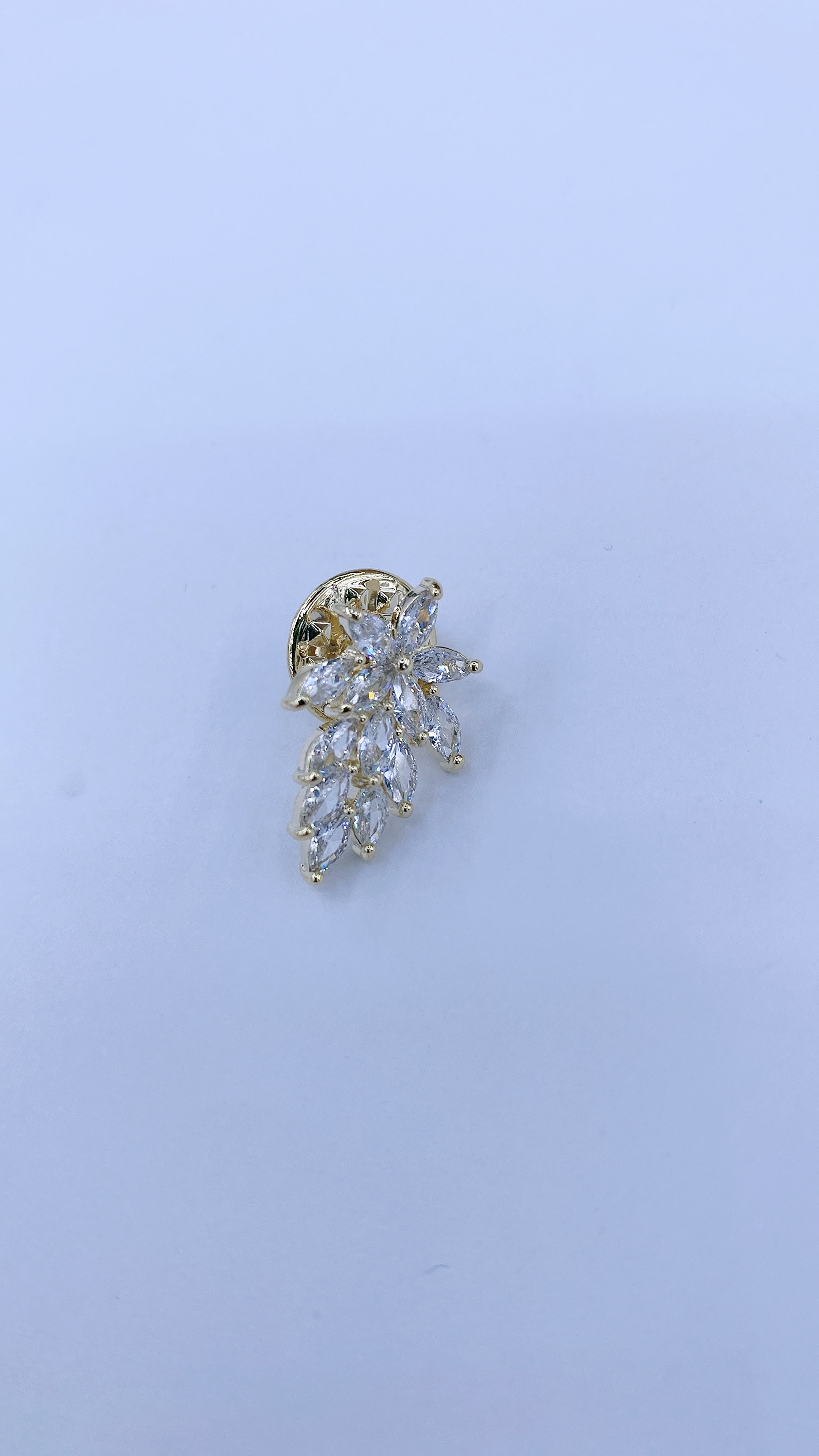 锆石/树叶/胸针细节图