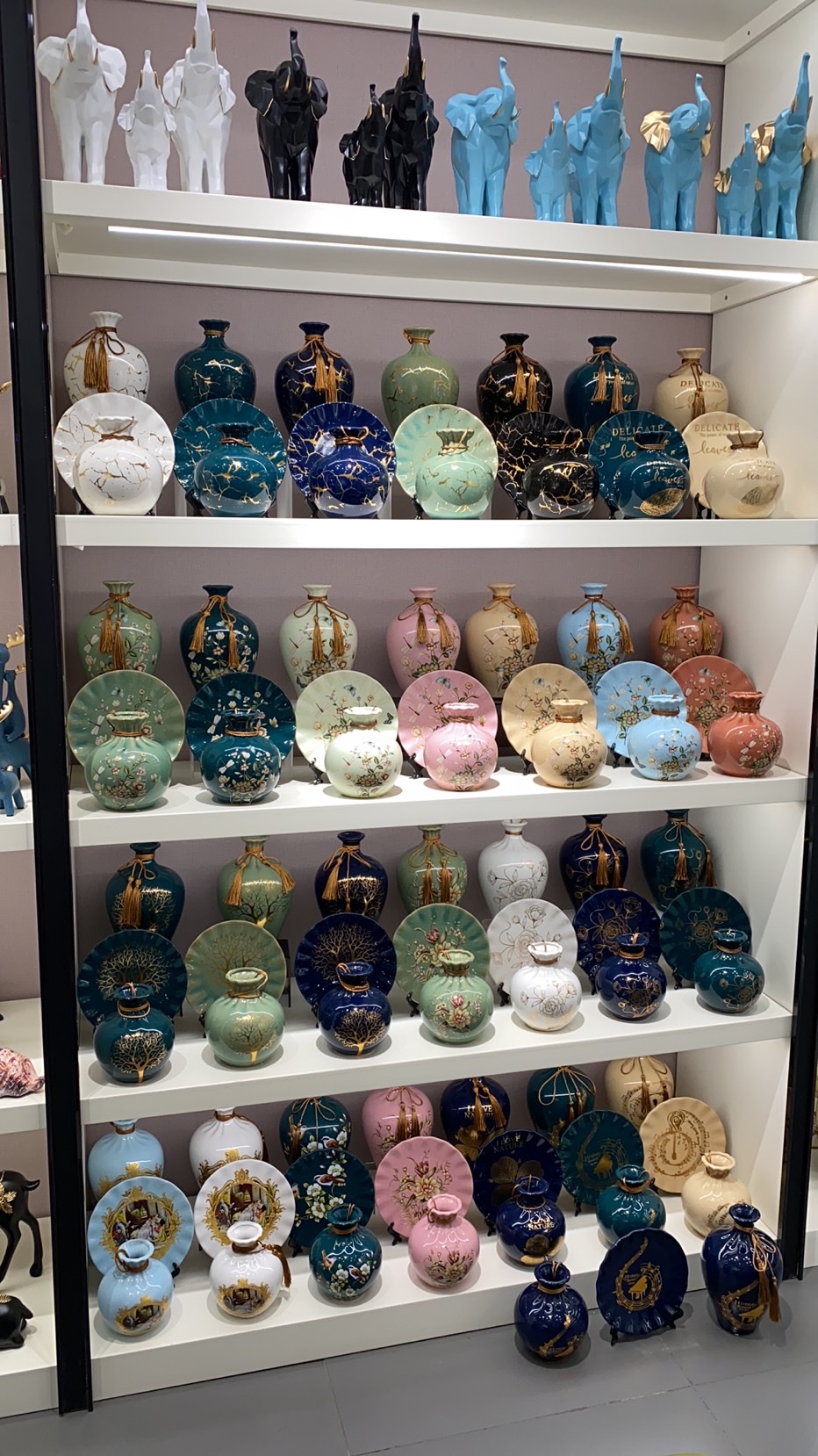 花瓶/陶瓷/家居装饰品白底实物图