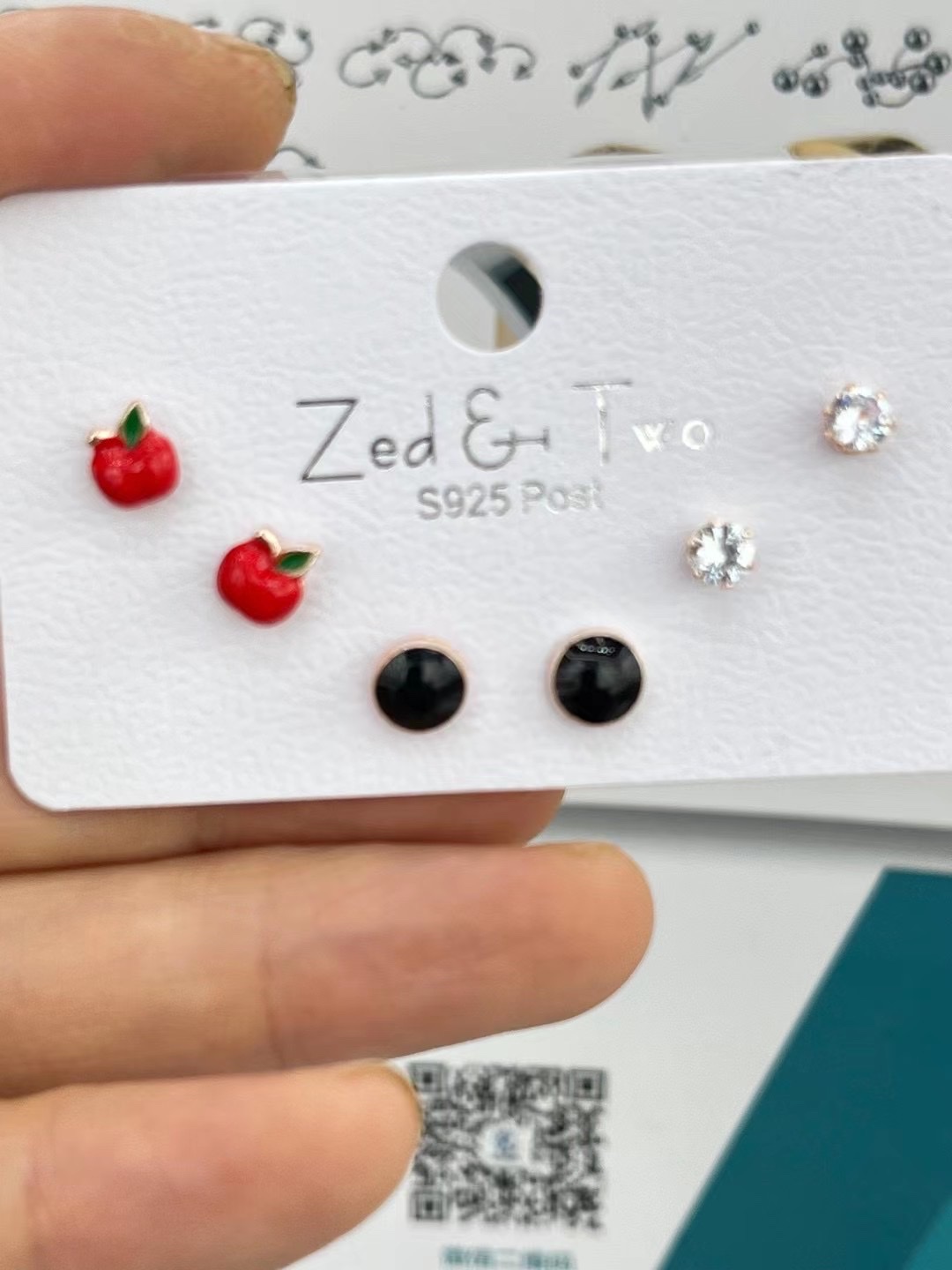 Three pairs of trendy stud earrings, New Europe Fashion, New Europe Fashion, New Europe Fashion