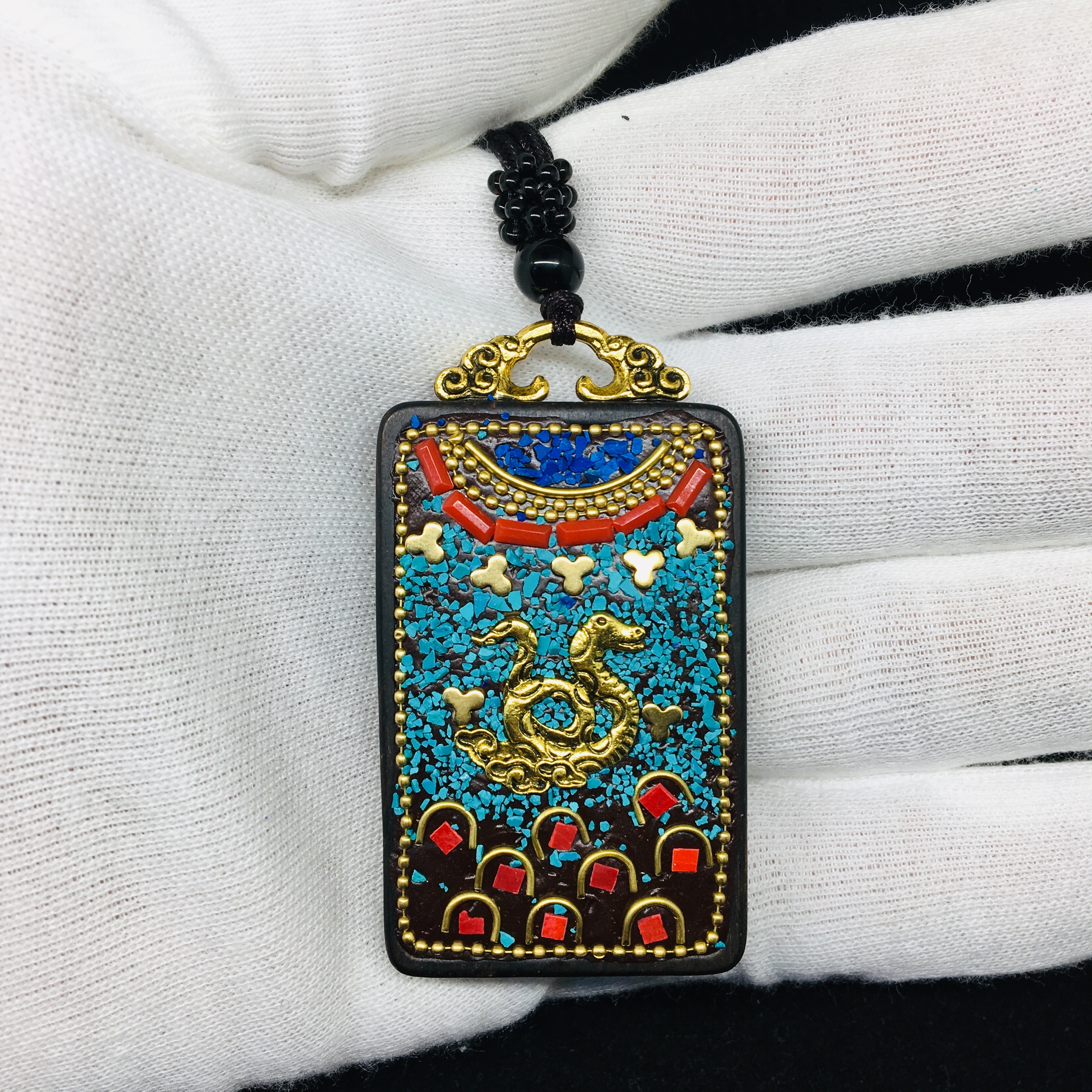 The square Thangka pendant decorated with the snake zodiac sign is a small bestseller and a niche product from Jinhong 006 details Picture