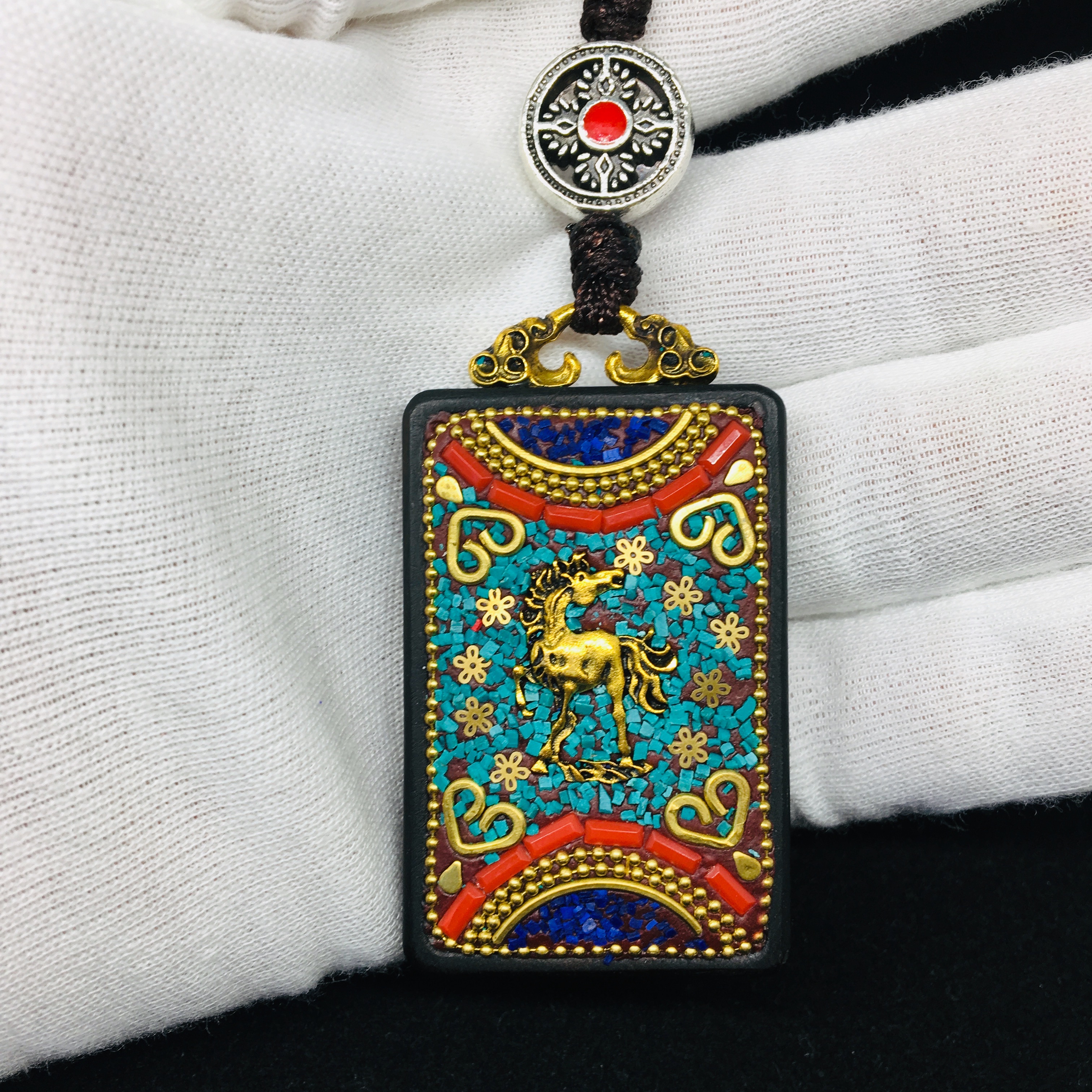 唐卡/项链唐卡/佛牌/玉线工艺/宗教白底实物图