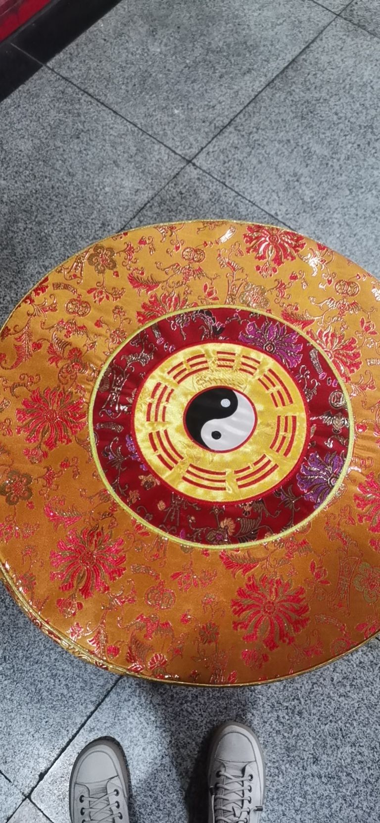 Golden Qilin Worship Mat, Kneeling Mat, Cushion Seat, Nine-grade Lotus Worship Mat, Household thickened lotus Satin Meditation Mat 0018 details Picture