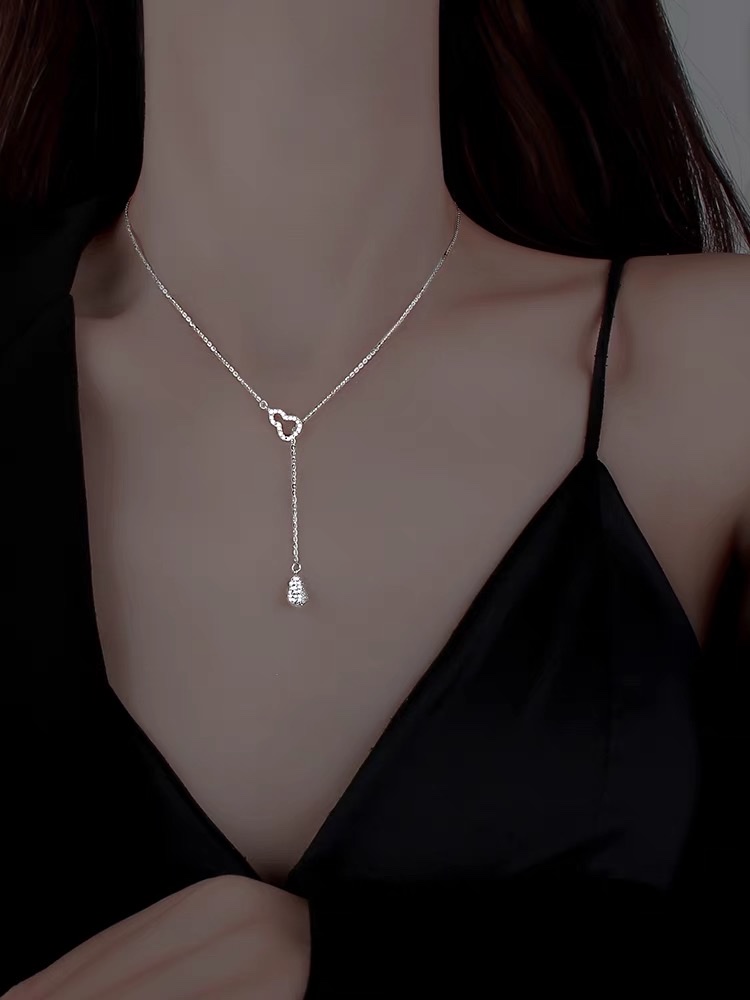 网红爆款气质型 时尚流行 款式新颖 精品银饰葫芦吊坠项链微微笑123详情3