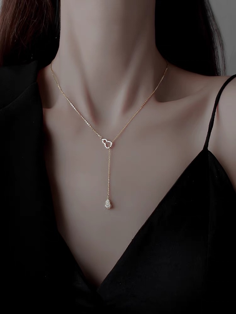 网红爆款气质型 时尚流行 款式新颖 精品银饰葫芦吊坠项链微微笑123详情1