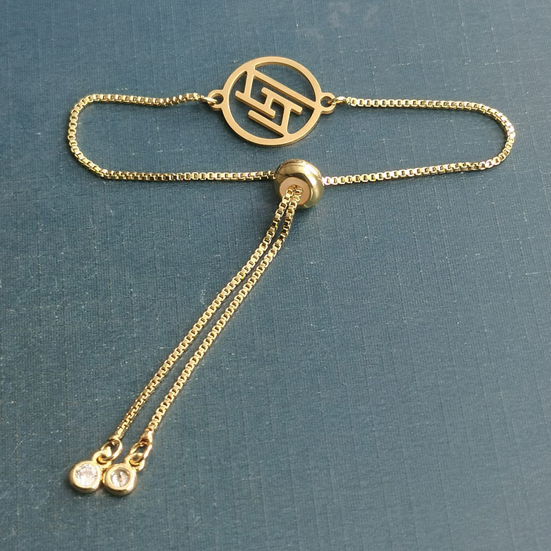 Laser Dog brand titanium steel pendant accessories, bracelet necklace accessories, cross-border new product accessories, creative new products Application Scenario