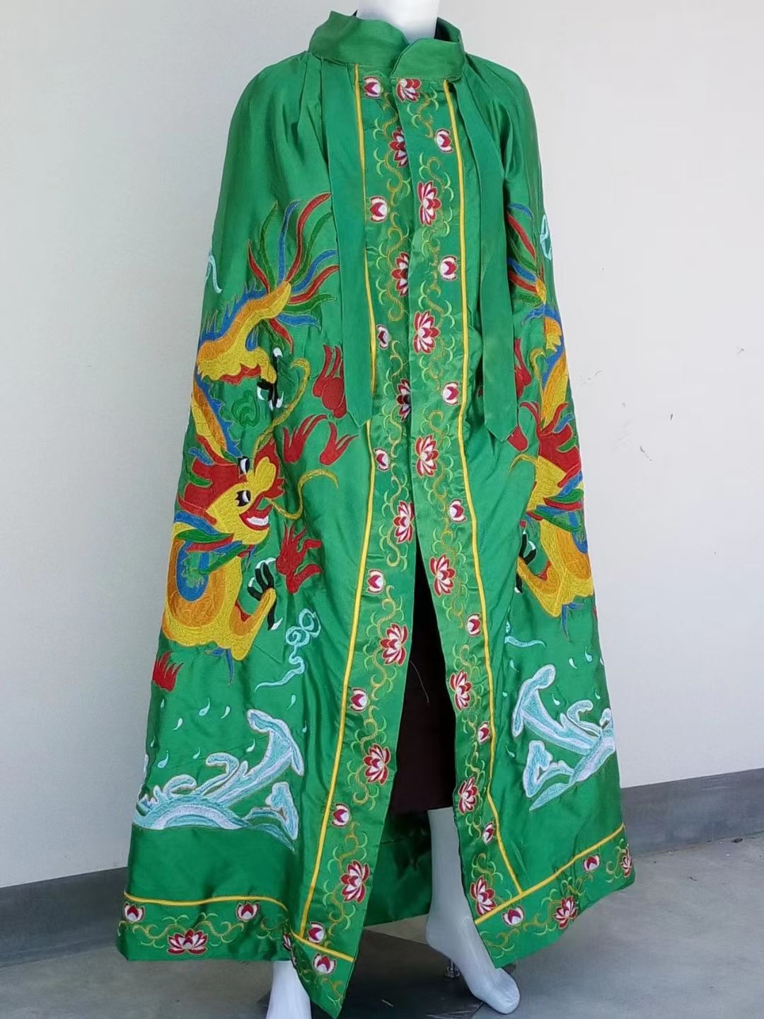 Buddhist hall supplies: Guanyin Bodhisattva statue cape, Buddha statue robe, Buddha robe, deity robe, embroidered Golden Qilin 09 Specification image