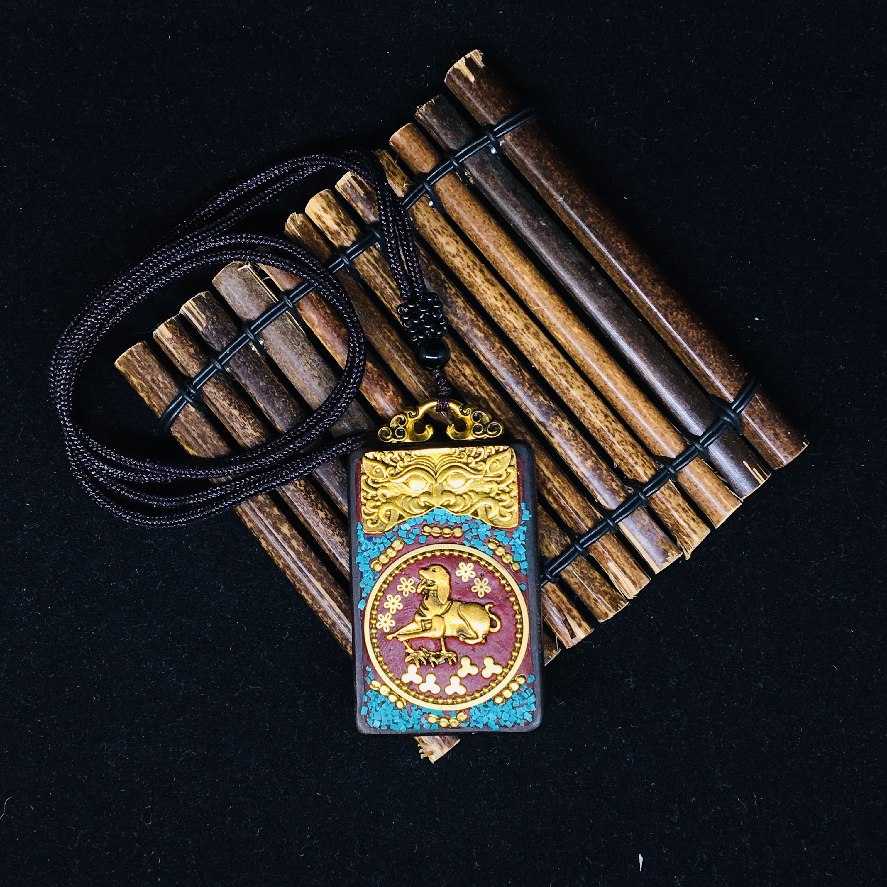 方形唐卡点缀狗生肖吊坠热卖小爆款小众款进鸿0011