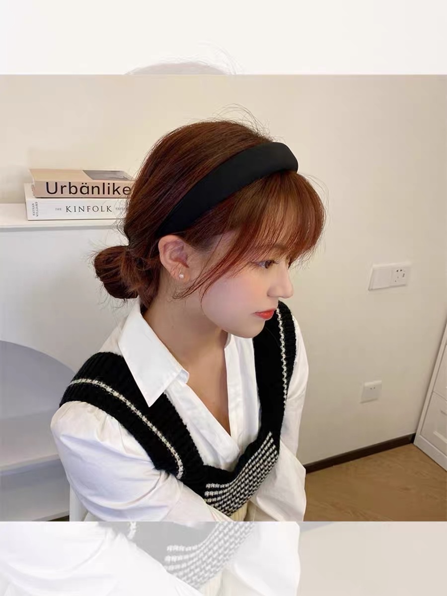 This Korean imported retro solid-color fabric high headband that highlights the face is a versatile and trendy trendy headband for spring and summer Specification image