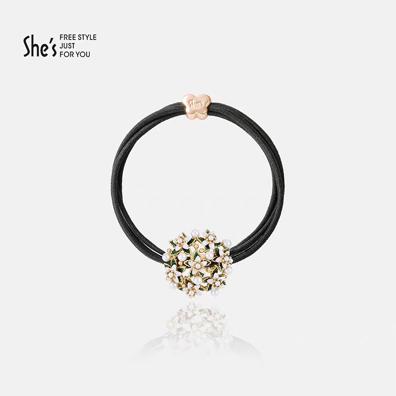 Emilia Korean version elegant girl, heart-shaped pearl sparkling diamond round hair tie, sweet female Internet celebrity hair band, hair tie, hair band, hair accessory 013 Application Scenario