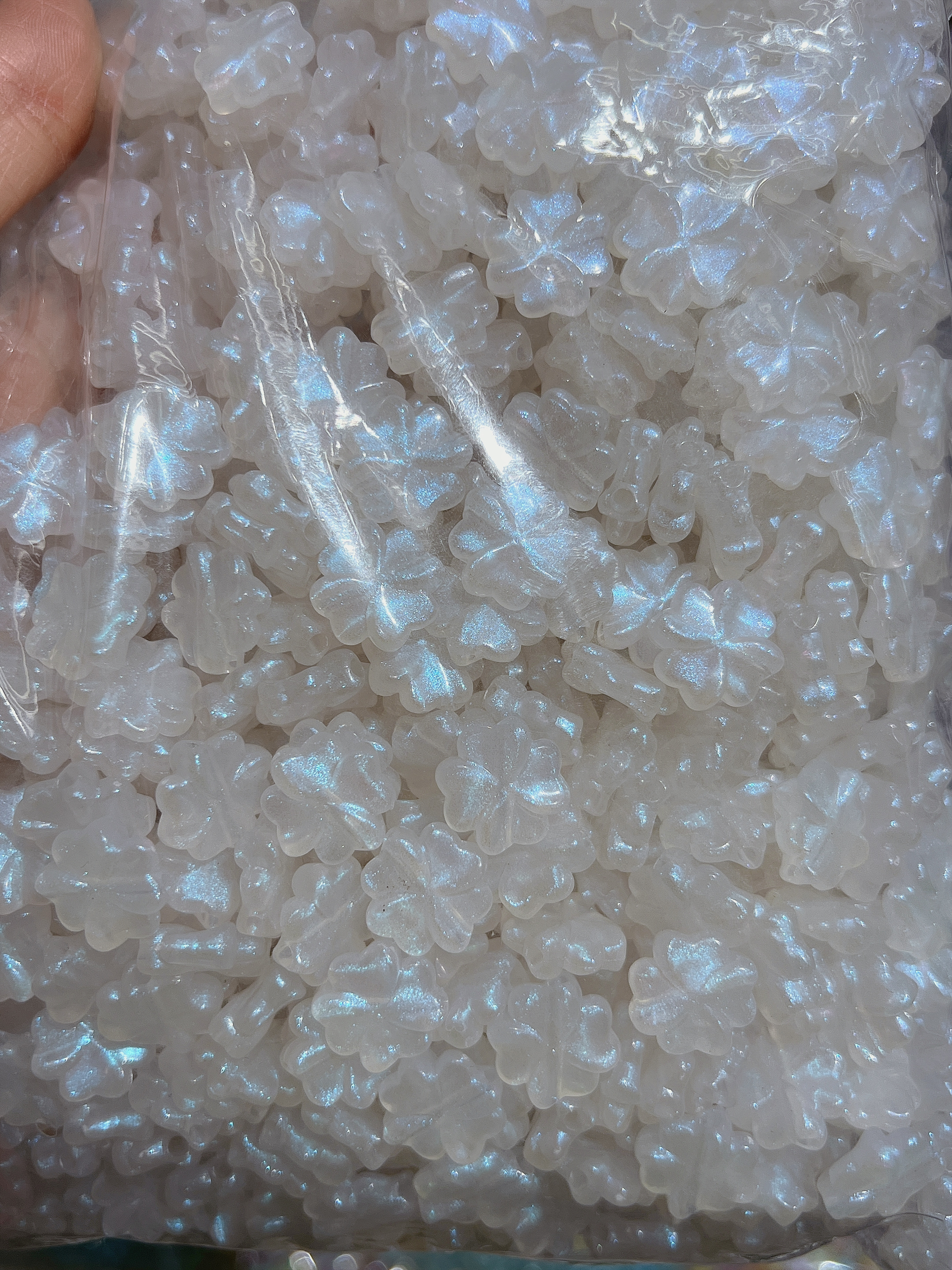 亚克力四叶草人鱼姬夜光珠直播爆款手工串珠diy材料网红爆款DIY