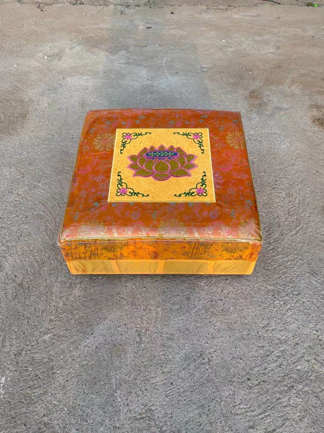 Lotus worship mat, worship stool, household kneeling mat, Golden Qilin A29 Meditation mat, sitting mat, kneeling stool, kowtowing, worship stool, meditation cushion pic 2