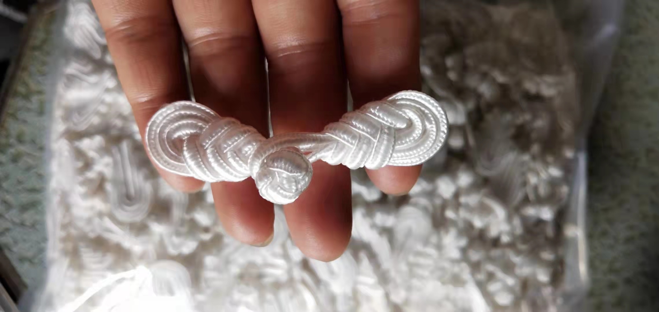 Professional disk buckle details Picture