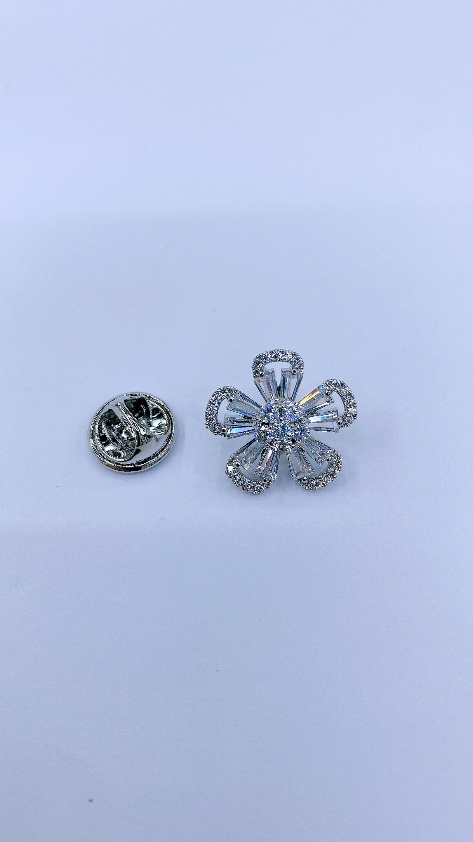 白色锆石镶嵌花朵轻奢大气优雅胸针领花