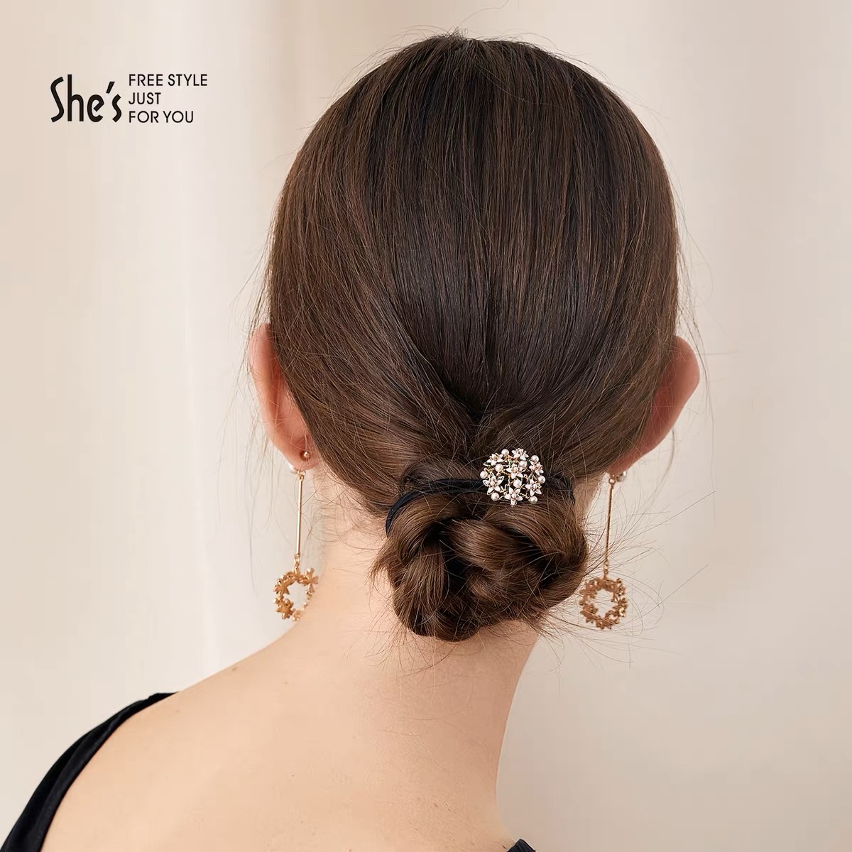Emilia Korean version elegant girl, heart-shaped pearl sparkling diamond round hair tie, sweet female Internet celebrity hair band, hair tie, hair band, hair accessory 013 Specification image