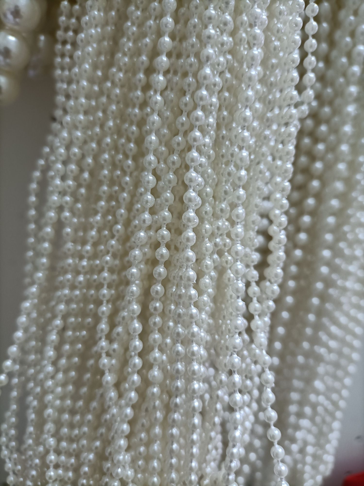 Jendi 01 Accessories and Clothing 3 connected imitation pearl round beads in beige, 50 pounds each piece
