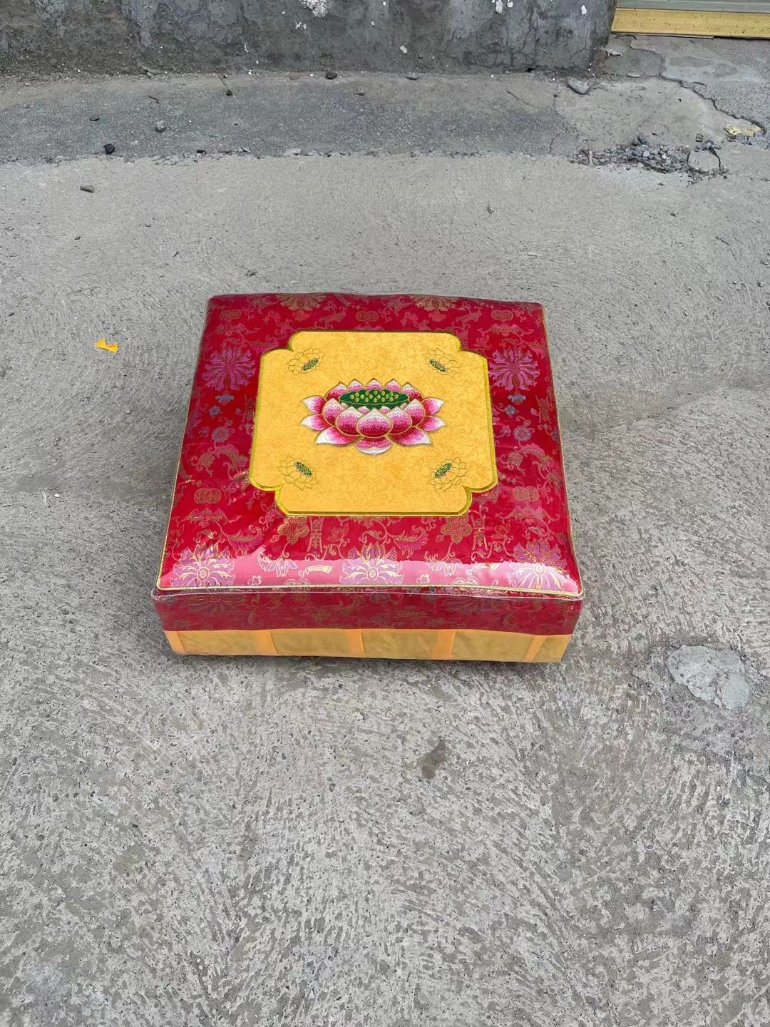 Lotus worship mat, worship stool, household kneeling mat, meditation mat, sitting mat, kneeling stool, kowtowing, worship stool, Golden Qilin A25 meditation cushion pic 9