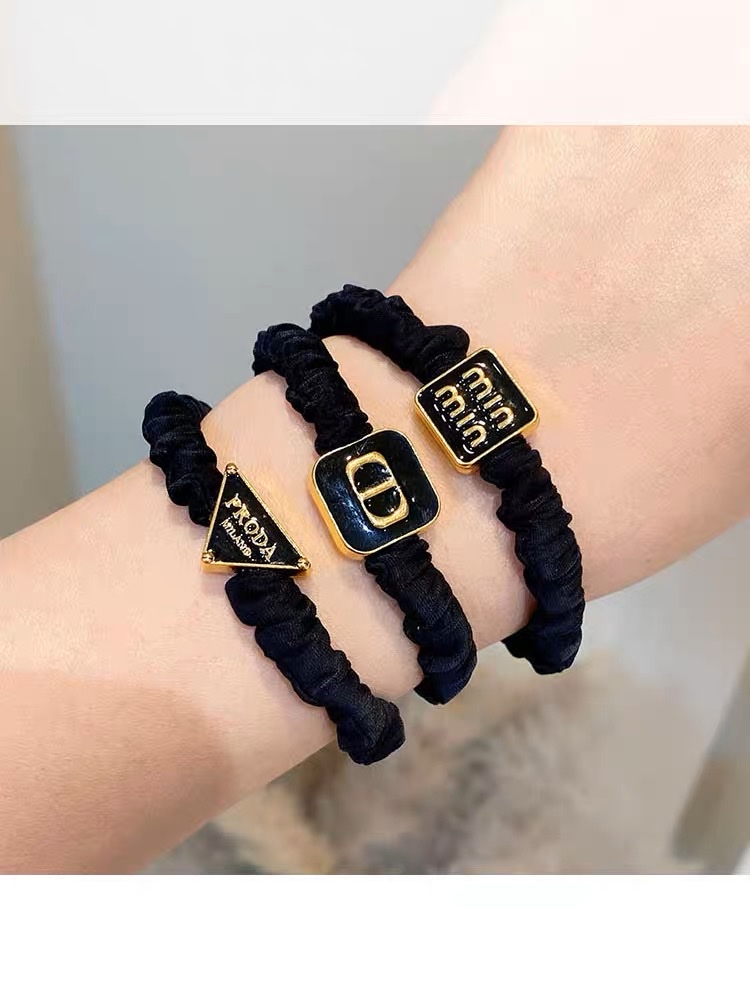 Emilia's new trendy large crystal hair band, Korean version hair accessory, imported Austrian crystal full diamond leather band headband, free shipping 012 Application Scenario