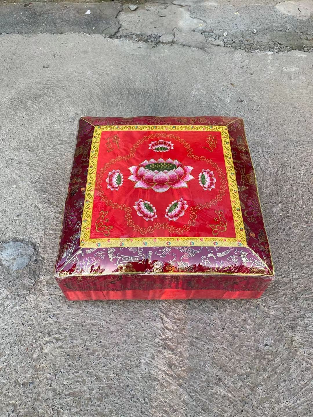 Lotus worship mat, worship stool, household kneeling mat, meditation mat, Golden Qilin A28, sitting mat, kneeling stool, kowtowing, worship stool, meditation cushion detail image 3