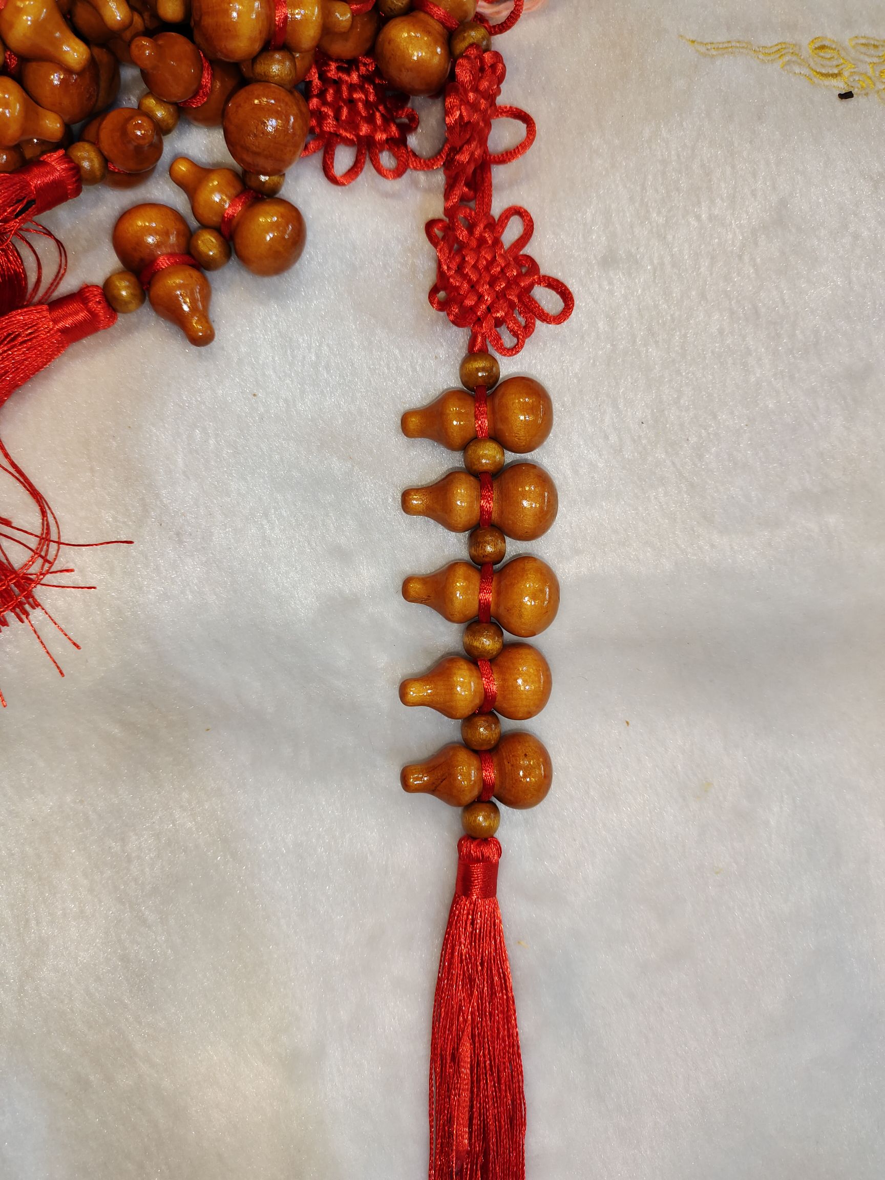 Five strings of small peach wood gourds, also known as the Five Blessings, bring good fortune, prosperity and peace detail image 4