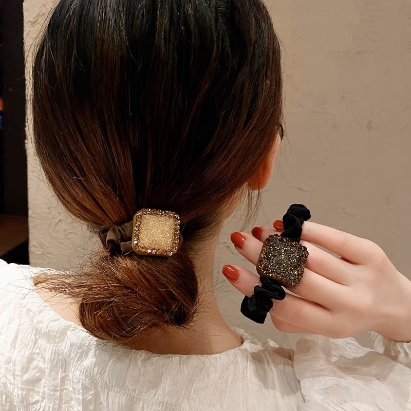 Emiya Japanese fashion cat's eye hair tie for women, simple and elegant hair accessory, rubber band for women, Korean style, versatile crystal hair tie and hair band 009 Specification image