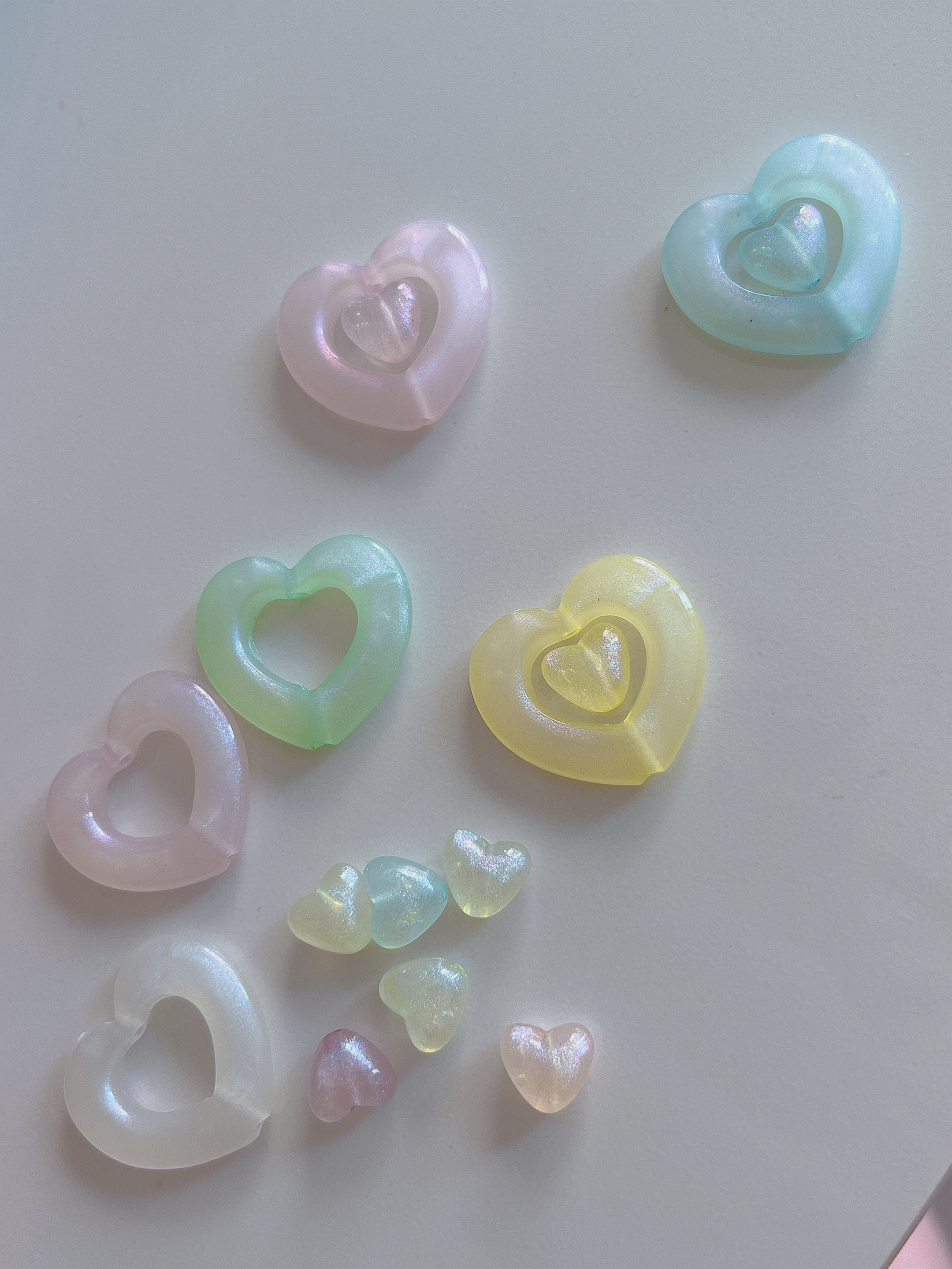 Acrylic irion-dollar macaron Spring Sky Mermaid Mermaid Luminous Hollow Heart Heart diy accessory material kit