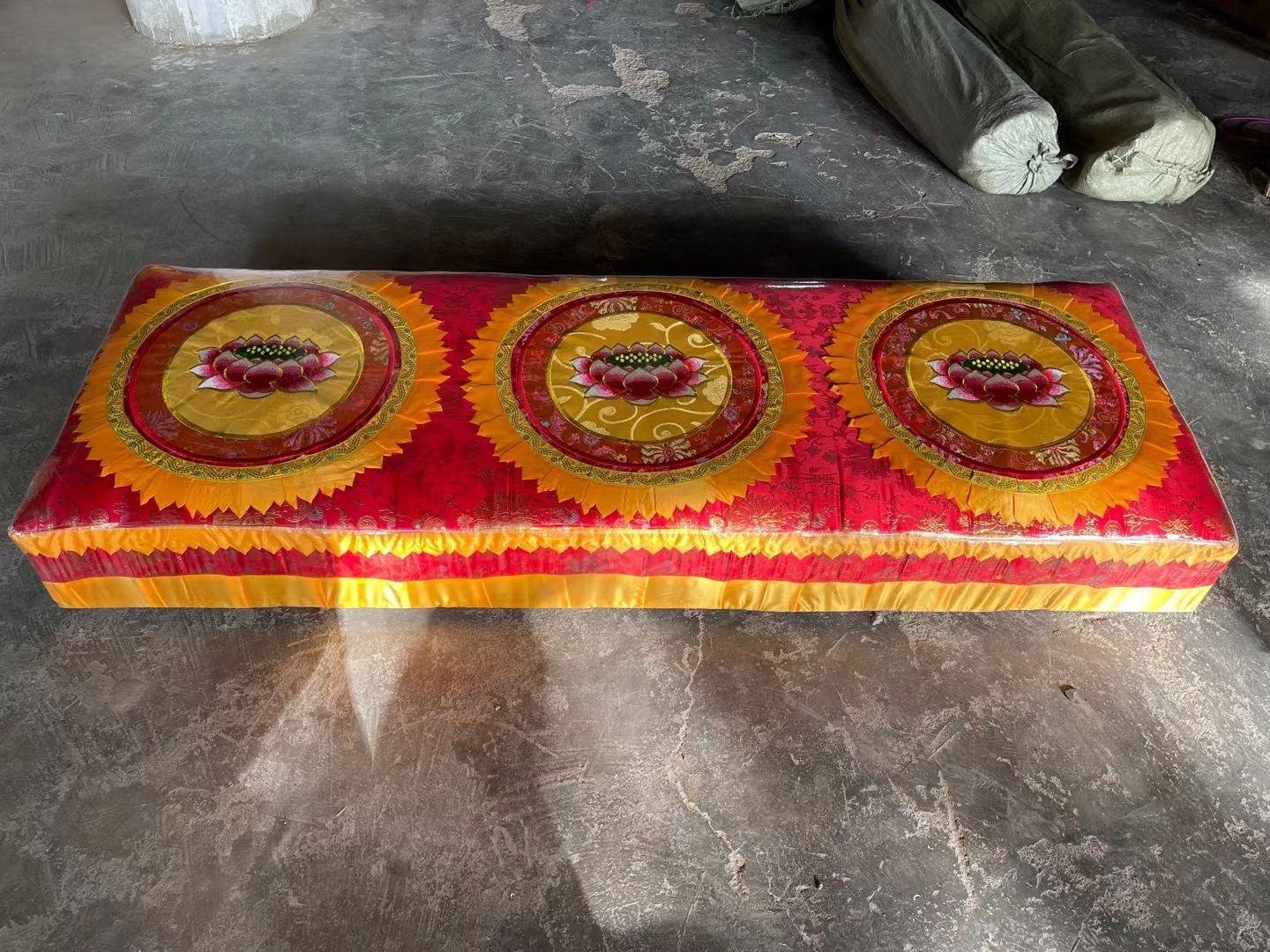 Lotus worship mat, worship stool, household kneeling mat, meditation mat, Golden Qilin A28, sitting mat, kneeling stool, kowtowing, worship stool, meditation cushion detail image 5