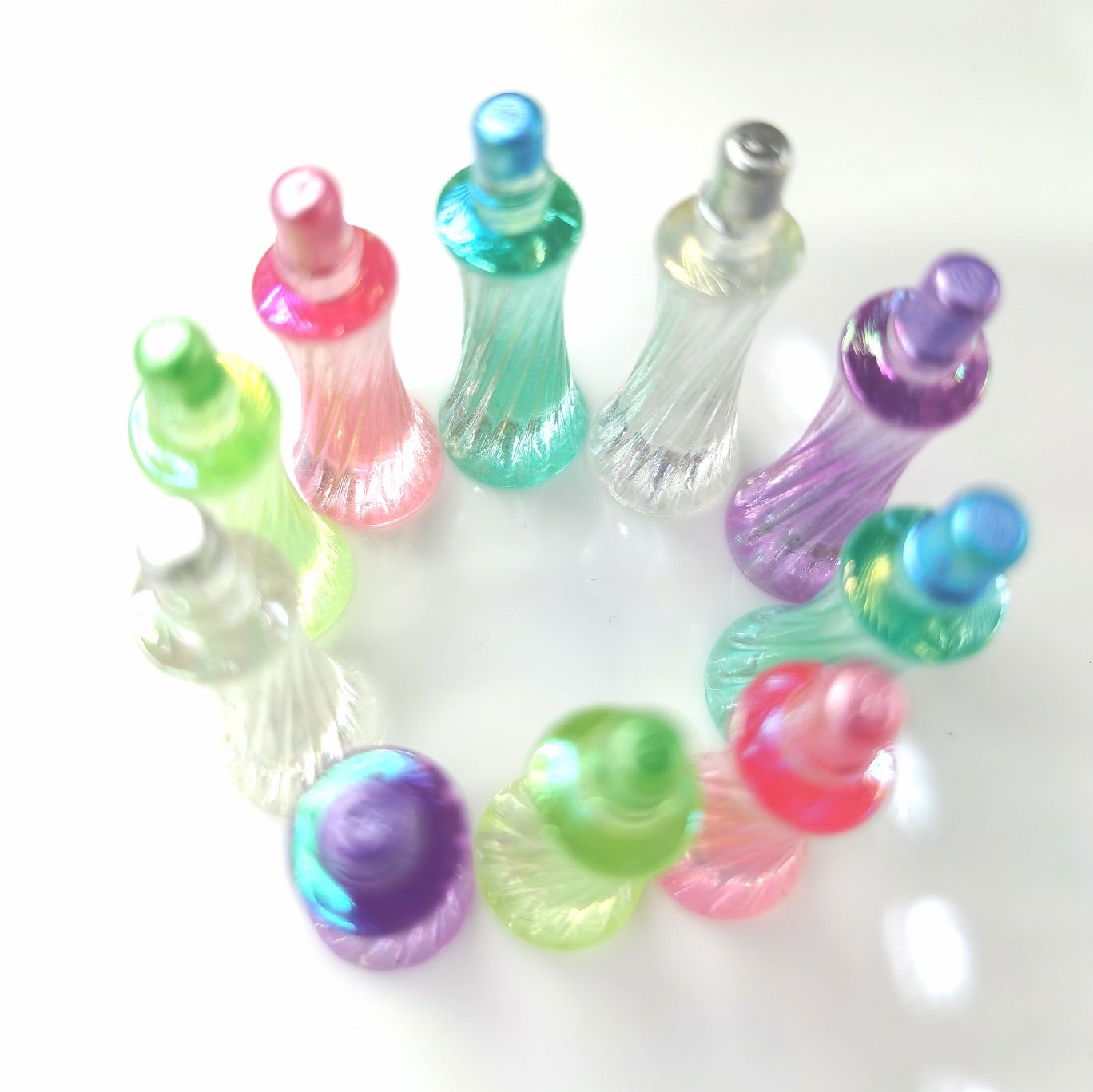 Resin accessories, mobile phones, refrigerators, patch materials, DIY handmade small bottles, wine bottles, simulation toys, accessories, beverage bottles, food and play ornaments, mixed packaging wholesale, Canton Tower, 500 pieces per package Specification image
