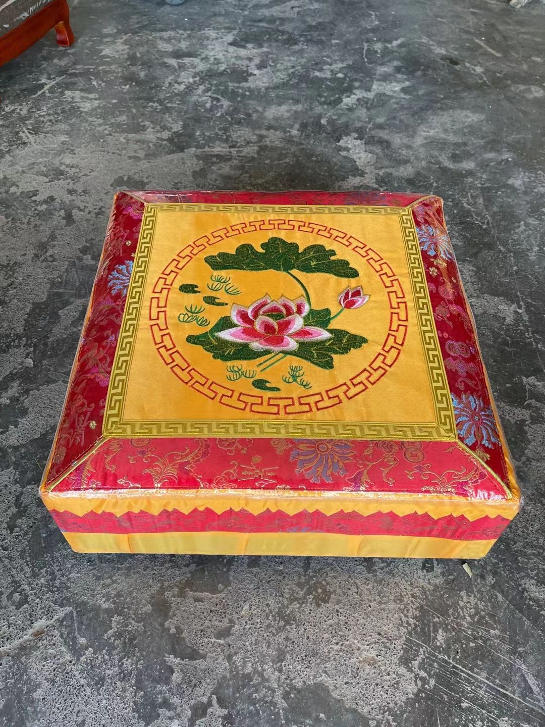 Lotus worship mat, worship stool, household kneeling mat, Golden Qilin A29 Meditation mat, sitting mat, kneeling stool, kowtowing, worship stool, meditation cushion pic 9