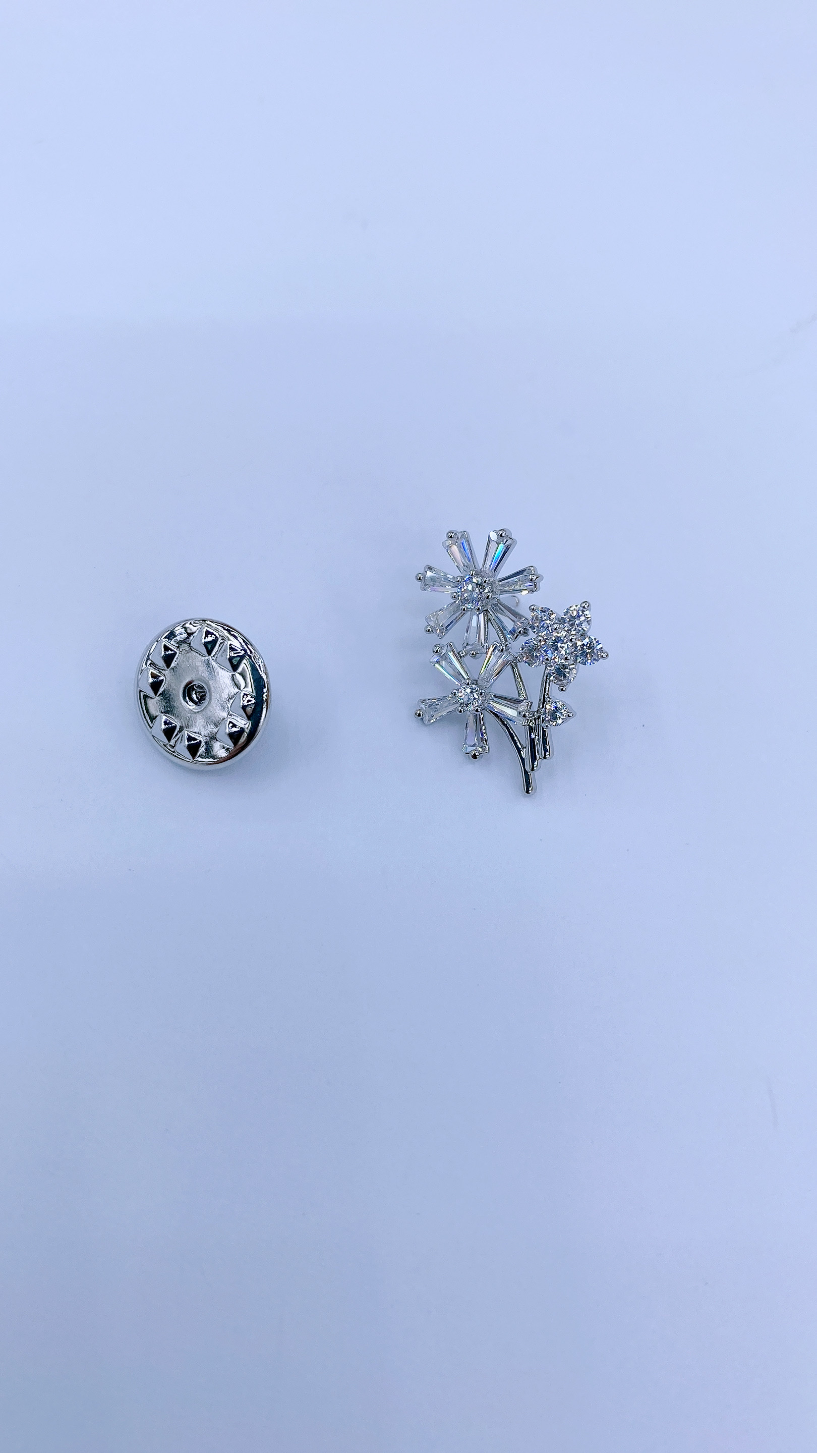 锆石/胸针/花朵产品图