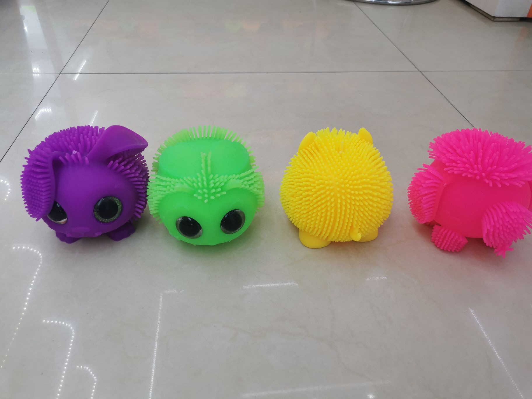 大眼宠物毛球详情3