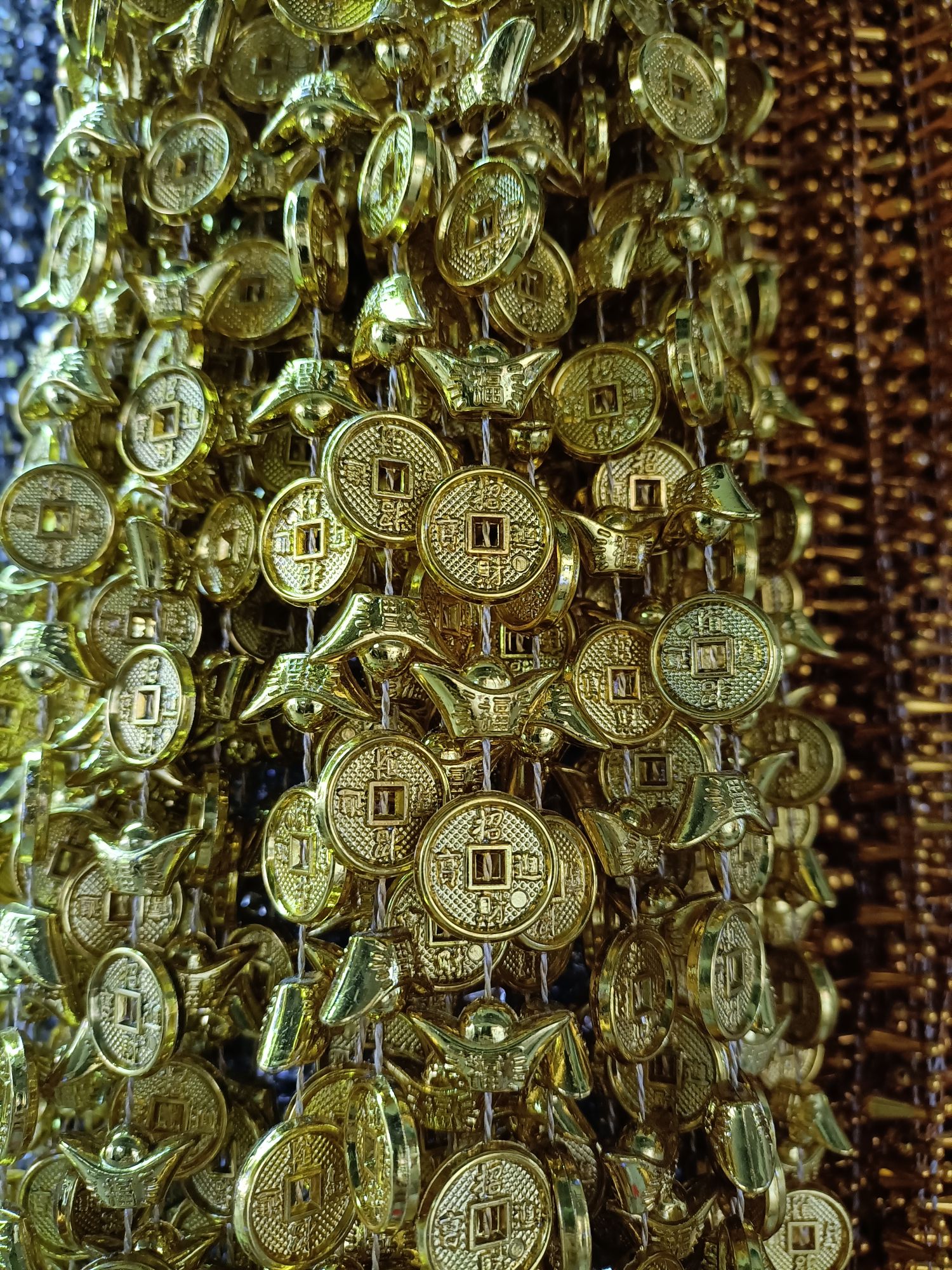 Jendi 01 Accessories and Clothing 4 Connected Christmas gold ingots, 50 pounds each