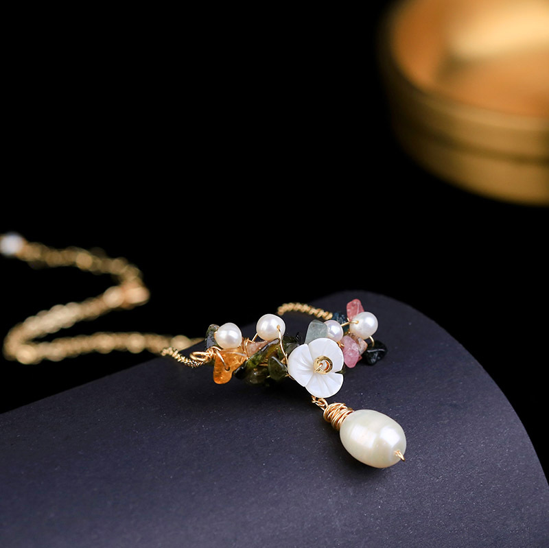 New fashionable colored crystal bracelet necklace, freshwater pearl Korean version necklace, women's jewelry details Picture