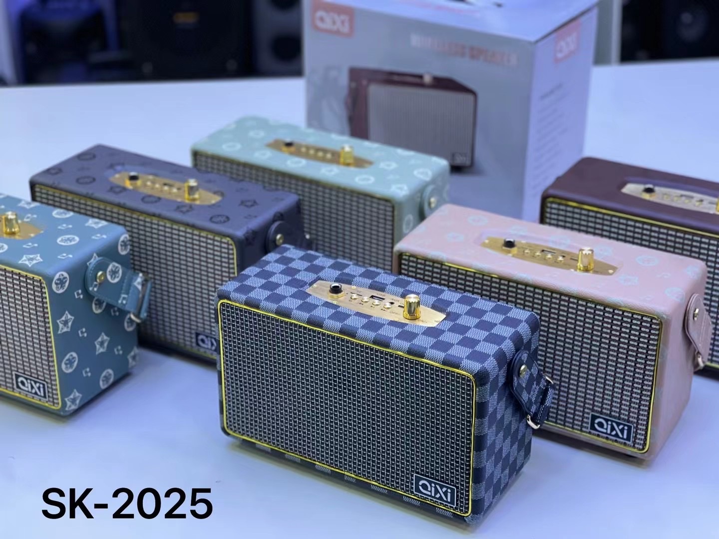 The new retro portable Bluetooth speaker SK-2025 details Picture