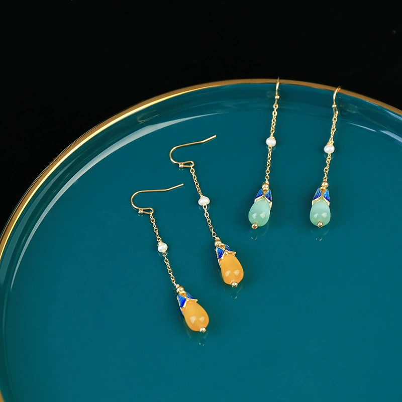 Handmade jewelry, romantic and artistic, ancient style enamel green, Dongling jade yellow crystal earrings, long pearl earrings details Picture