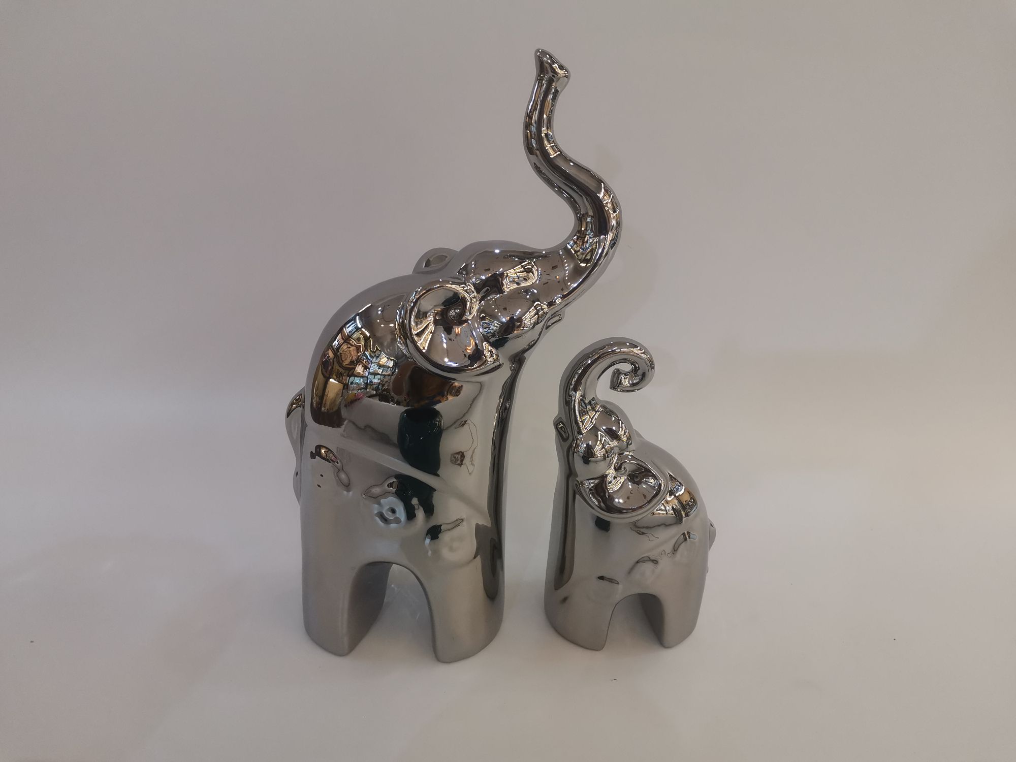 "33091 All things are renewed and thriving. (For more details, please contact 13957912609