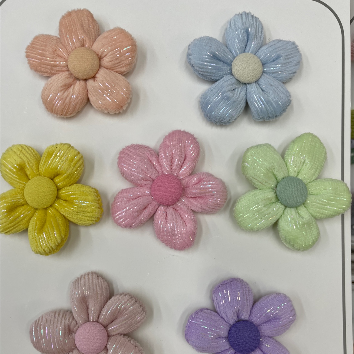 Seven-color Super Soft Five-petal Flower, 200 yuan per pack, elegant autumn and winter plush flower duckbill clip, new forest-themed details Picture