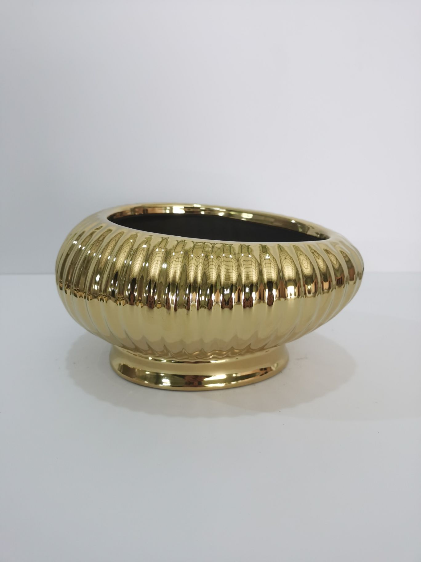 Golden flower POTS, Morandi color flower POTS, silver flower POTS, electroplated flower POTS, Phalaenopsis flower POTS, high-temperature flower POTS Specification image