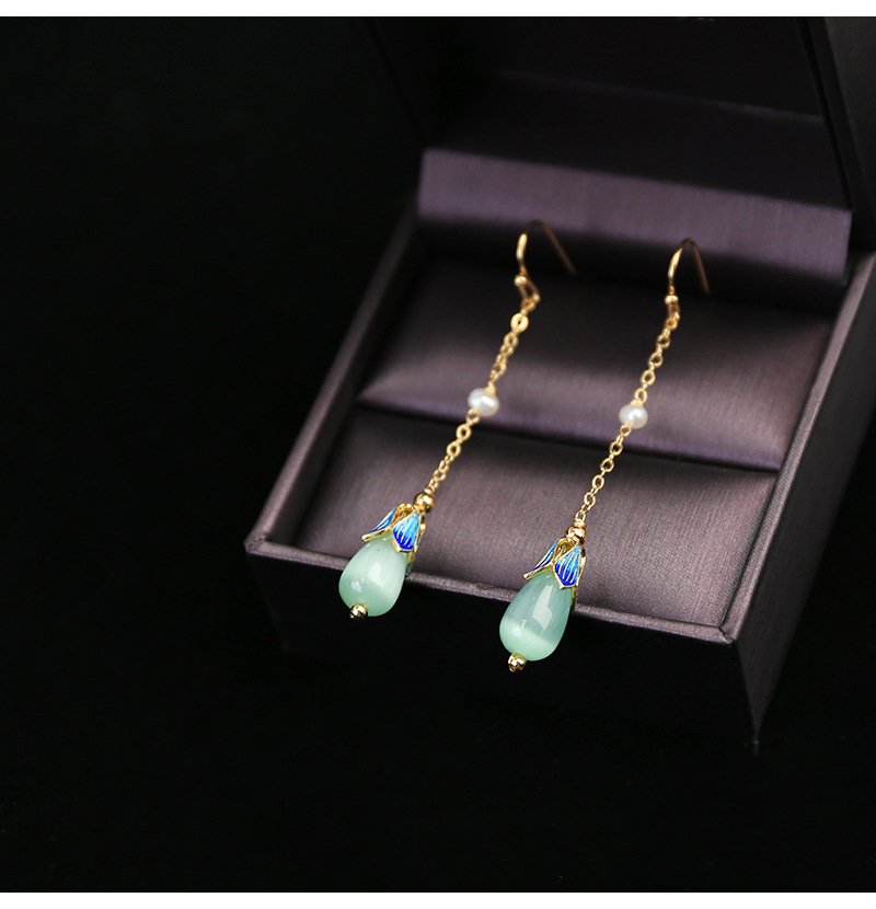 Handmade jewelry, romantic and artistic, ancient style enamel green, Dongling jade yellow crystal earrings, long pearl earrings detail image 7