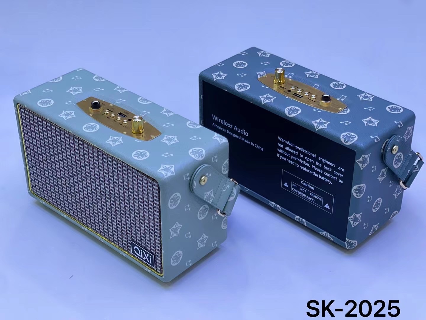 The new retro portable Bluetooth speaker SK-2025