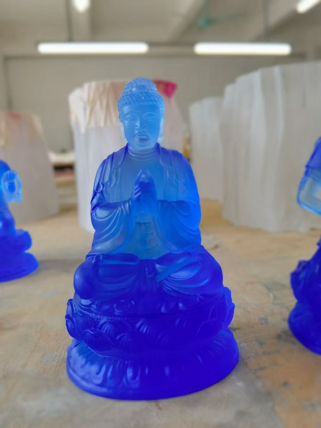 Helian Culture's 5 premium water glass Bead Guanyin Bodhisattva Statue for home worship in the Buddhist Hall is available at a special price with free shipping detail image 6